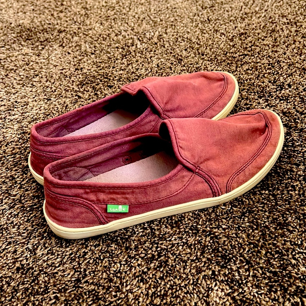 Sanuk flats